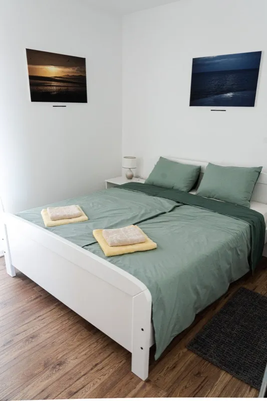 Bedroom with a double bed